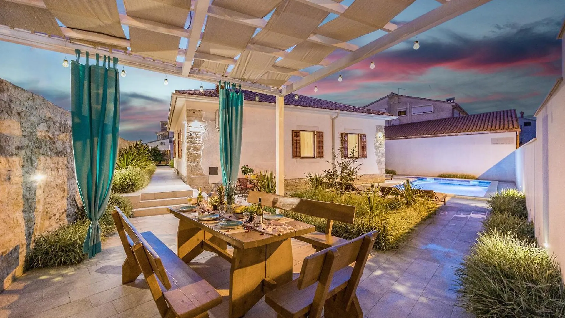 Villa Stone Paradise Pula
